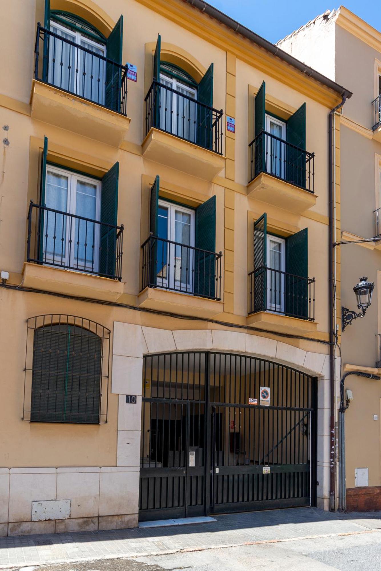 Apartment & Pool In Malaga City Center Exterior photo
