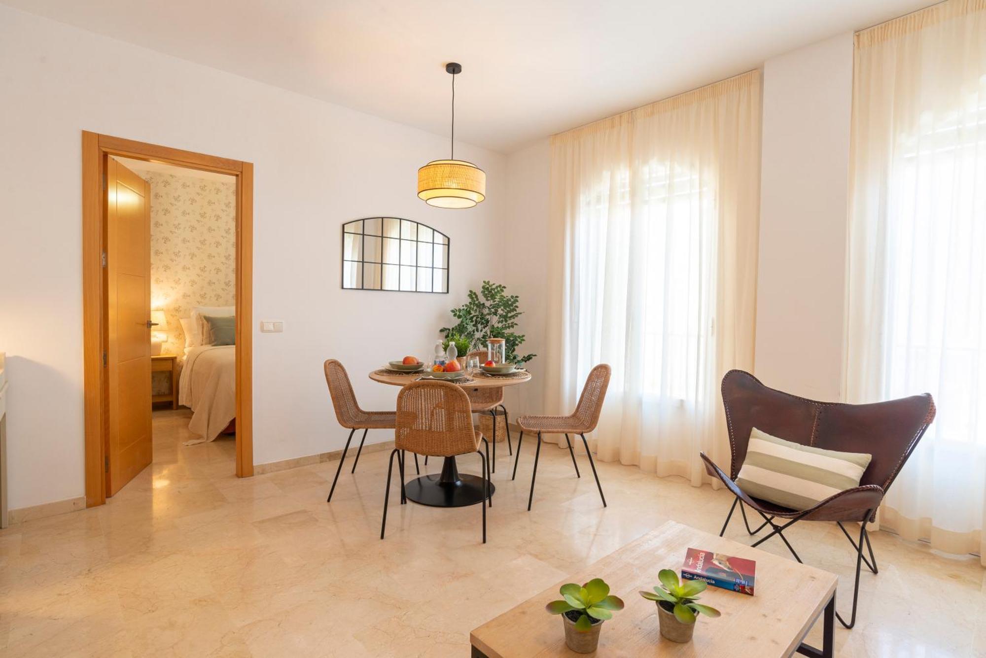 Apartment & Pool In Malaga City Center Exterior photo